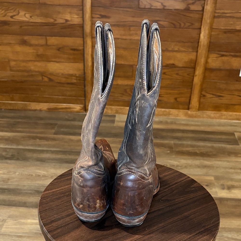 Western Style Brown Leather Heeled Boots - Picture 4 of 8